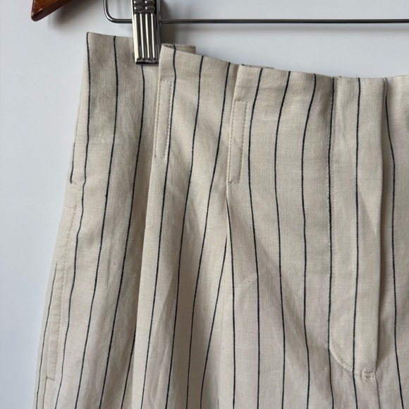 Ann Taylor striped linen blend high rise shorts NWT - Picture 3 of 8
